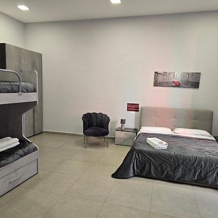 Отель Residenza Esposito Неаполь Экстерьер фото